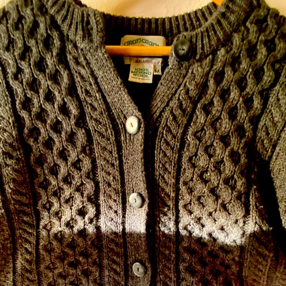 Arancrafts Grey Cardigan Size Small 100% Merino Wool Handwoven in Ireland - Picture 2 of 6